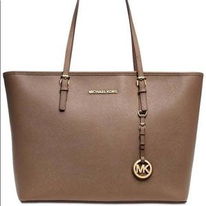 Michael Kors Jet Set Travel Tote
